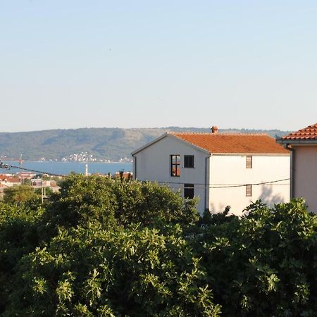 Studio Apartman Sutic Kaštel Novi Kültér fotó